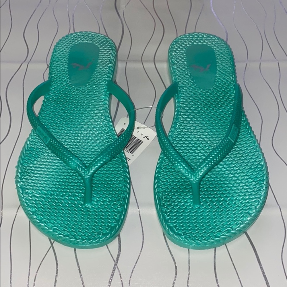 🔥 Rusty Dippin Thong Sandal - Mint NWT